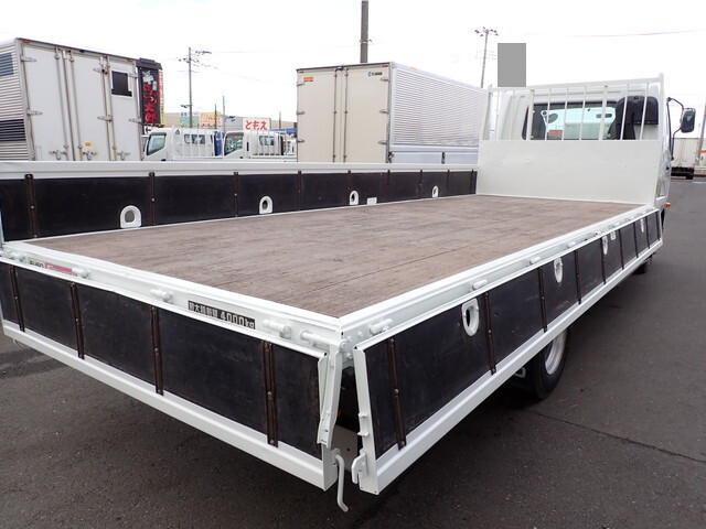 三菱ふそうファイター平ボディ中型（4t）[写真11]