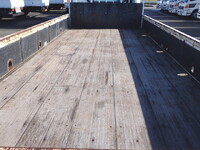 三菱ふそうファイター平ボディ中型（4t）[写真17]