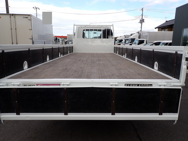 三菱ふそうファイター平ボディ中型（4t）[写真09]