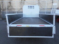 三菱ふそうキャンター平ボディ小型（2t・3t）[写真11]