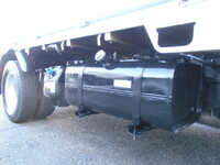 三菱ふそうキャンター平ボディ小型（2t・3t）[写真18]