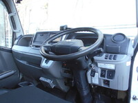 三菱ふそうキャンター平ボディ小型（2t・3t）[写真24]