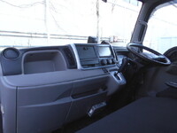 三菱ふそうキャンター平ボディ小型（2t・3t）[写真26]