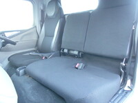 三菱ふそうキャンター平ボディ小型（2t・3t）[写真27]