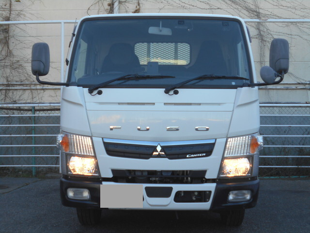 三菱ふそうキャンター平ボディ小型（2t・3t）[写真03]