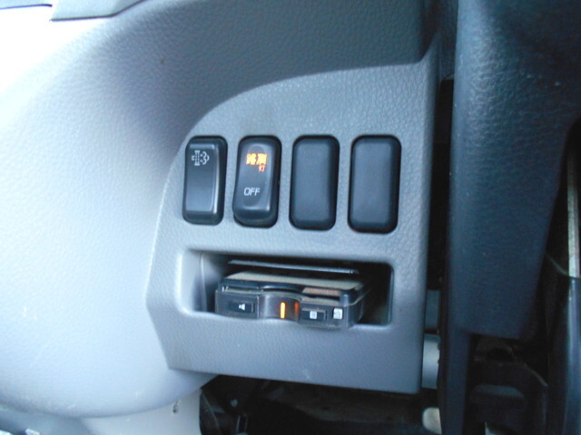 三菱ふそうキャンター平ボディ小型（2t・3t）[写真33]