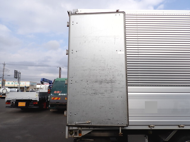 日野レンジャーアルミウイング中型（4t）[写真19]