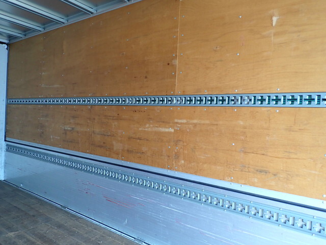 日野レンジャーアルミウイング中型（4t）[写真23]