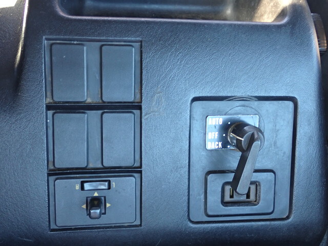 いすゞギガコンテナ専用車大型（10t）[写真30]