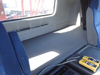 いすゞギガコンテナ専用車大型（10t）[写真32]