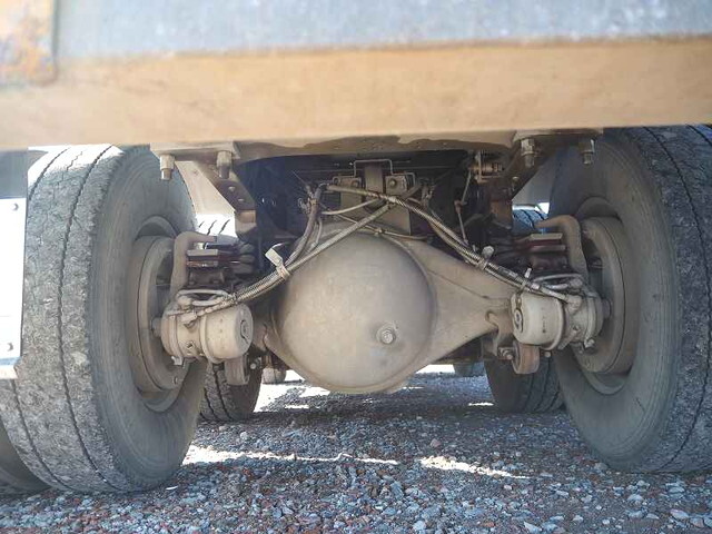 いすゞギガダンプ大型（10t）[写真20]