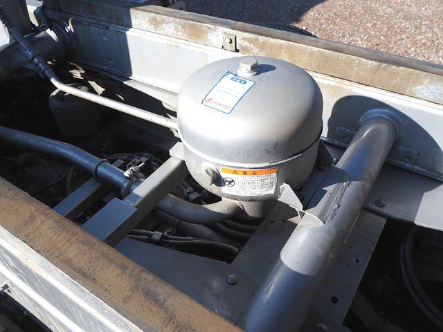 いすゞギガダンプ大型（10t）[写真26]