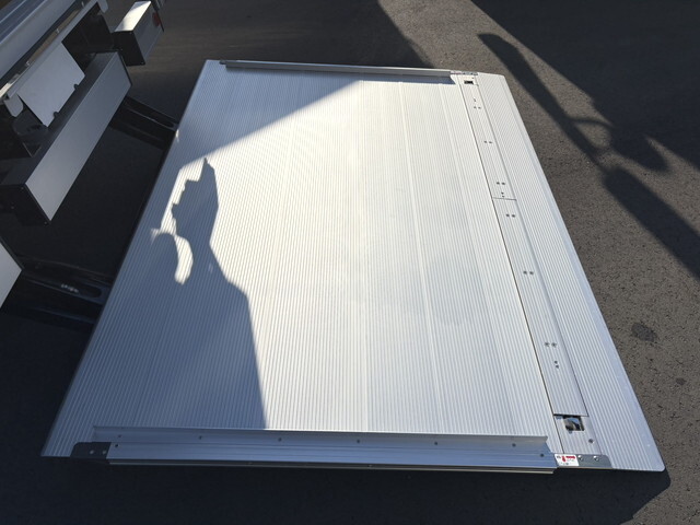 日野デュトロアルミバン小型（2t・3t）[写真11]