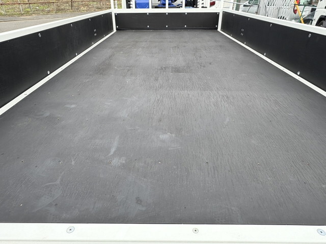 三菱ふそうキャンタークレーン4段小型（2t・3t）[写真12]