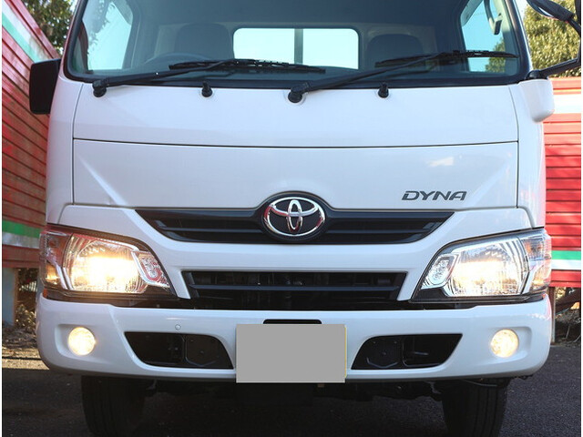 トヨタトヨエース平ボディ小型（2t・3t）[写真03]