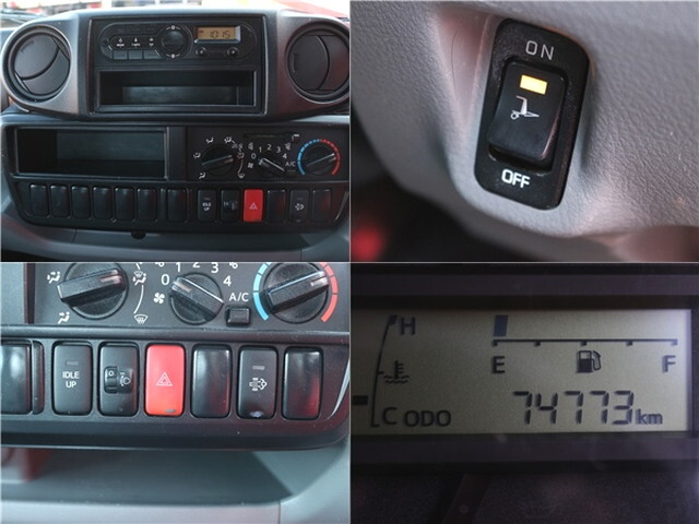 トヨタトヨエース平ボディ小型（2t・3t）[写真09]