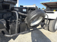 三菱ふそうキャンターコンテナ専用車小型（2t・3t）[写真11]