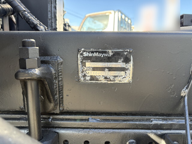 三菱ふそうキャンターコンテナ専用車小型（2t・3t）[写真09]