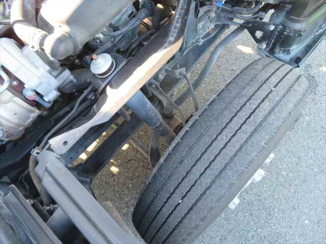 日野デュトロパッカー車（塵芥車）小型（2t・3t）[写真11]