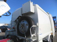 日野デュトロパッカー車（塵芥車）小型（2t・3t）[写真14]