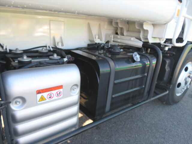 日野デュトロパッカー車（塵芥車）小型（2t・3t）[写真18]