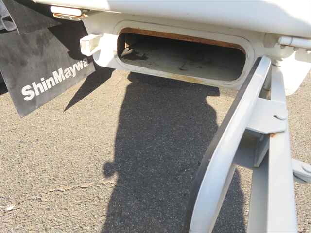 日野デュトロパッカー車（塵芥車）小型（2t・3t）[写真22]