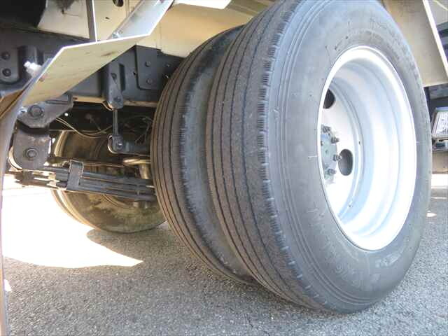 日野デュトロパッカー車（塵芥車）小型（2t・3t）[写真25]