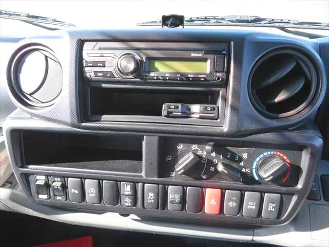 日野デュトロパッカー車（塵芥車）小型（2t・3t）[写真32]