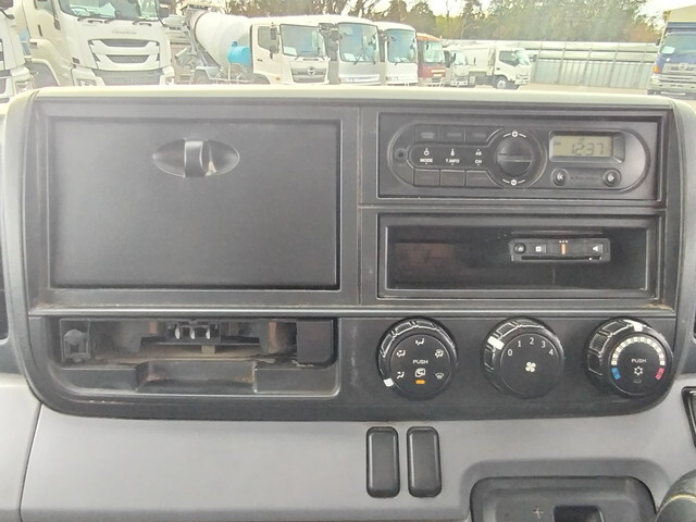 三菱ふそうキャンターダンプ小型（2t・3t）[写真26]