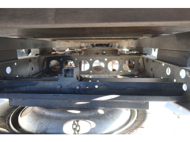 いすゞエルフ平ボディ小型（2t・3t）[写真10]