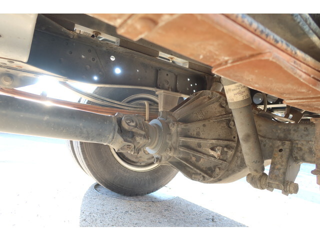 いすゞエルフ平ボディ小型（2t・3t）[写真17]