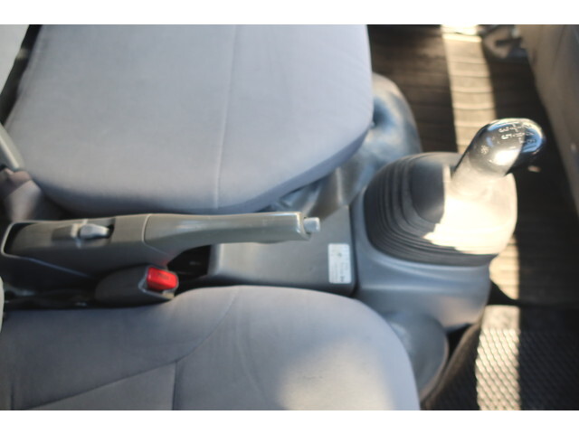 いすゞエルフ平ボディ小型（2t・3t）[写真36]