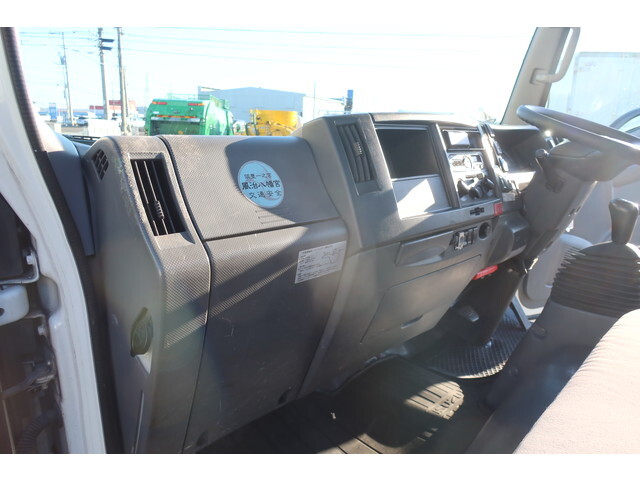 いすゞエルフ平ボディ小型（2t・3t）[写真37]