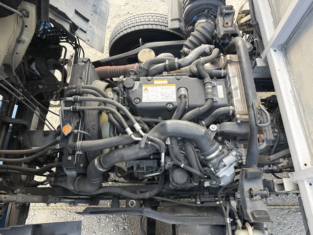 いすゞフォワードアルミウイング中型（4t）[写真17]