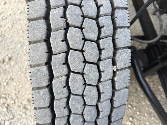 いすゞフォワードアルミウイング中型（4t）[写真20]