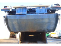 いすゞエルフパッカー車（塵芥車）小型（2t・3t）[写真14]