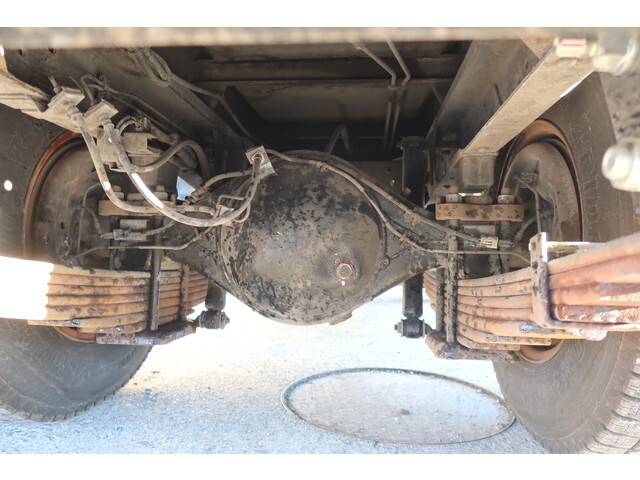 いすゞエルフパッカー車（塵芥車）小型（2t・3t）[写真17]