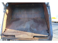 いすゞエルフパッカー車（塵芥車）小型（2t・3t）[写真19]