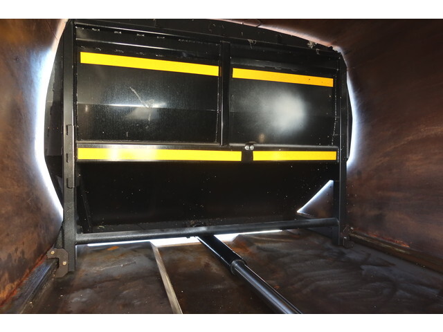 いすゞエルフパッカー車（塵芥車）小型（2t・3t）[写真20]