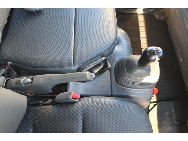 いすゞエルフパッカー車（塵芥車）小型（2t・3t）[写真36]