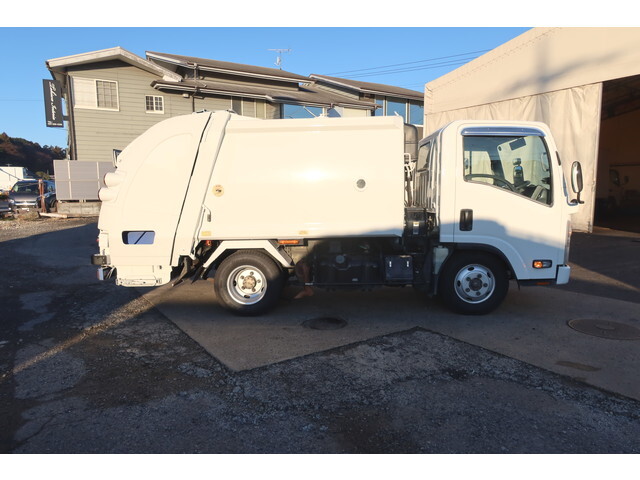 いすゞエルフパッカー車（塵芥車）小型（2t・3t）[写真06]