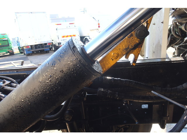 トヨタトヨエースパッカー車（塵芥車）小型（2t・3t）[写真20]