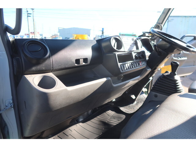 トヨタトヨエースパッカー車（塵芥車）小型（2t・3t）[写真26]