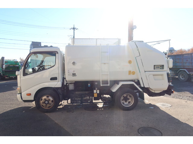 トヨタトヨエースパッカー車（塵芥車）小型（2t・3t）[写真05]