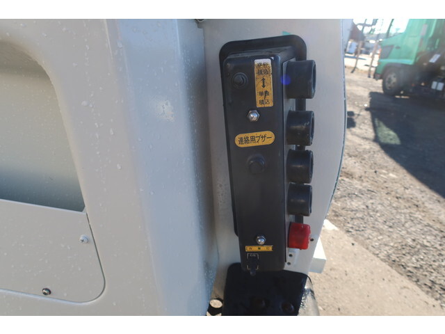 トヨタトヨエースパッカー車（塵芥車）小型（2t・3t）[写真09]