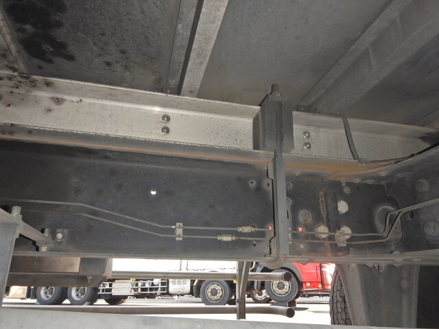 いすゞフォワード冷凍車（冷蔵車）増トン（6t・8t）[写真10]