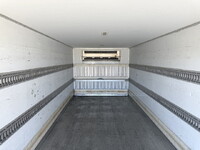 いすゞフォワード冷凍車（冷蔵車）中型（4t）[写真11]