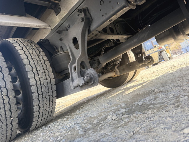 いすゞフォワード冷凍車（冷蔵車）中型（4t）[写真29]