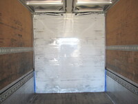 いすゞギガアルミウイング大型（10t）[写真15]