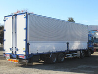 いすゞギガアルミウイング大型（10t）[写真07]